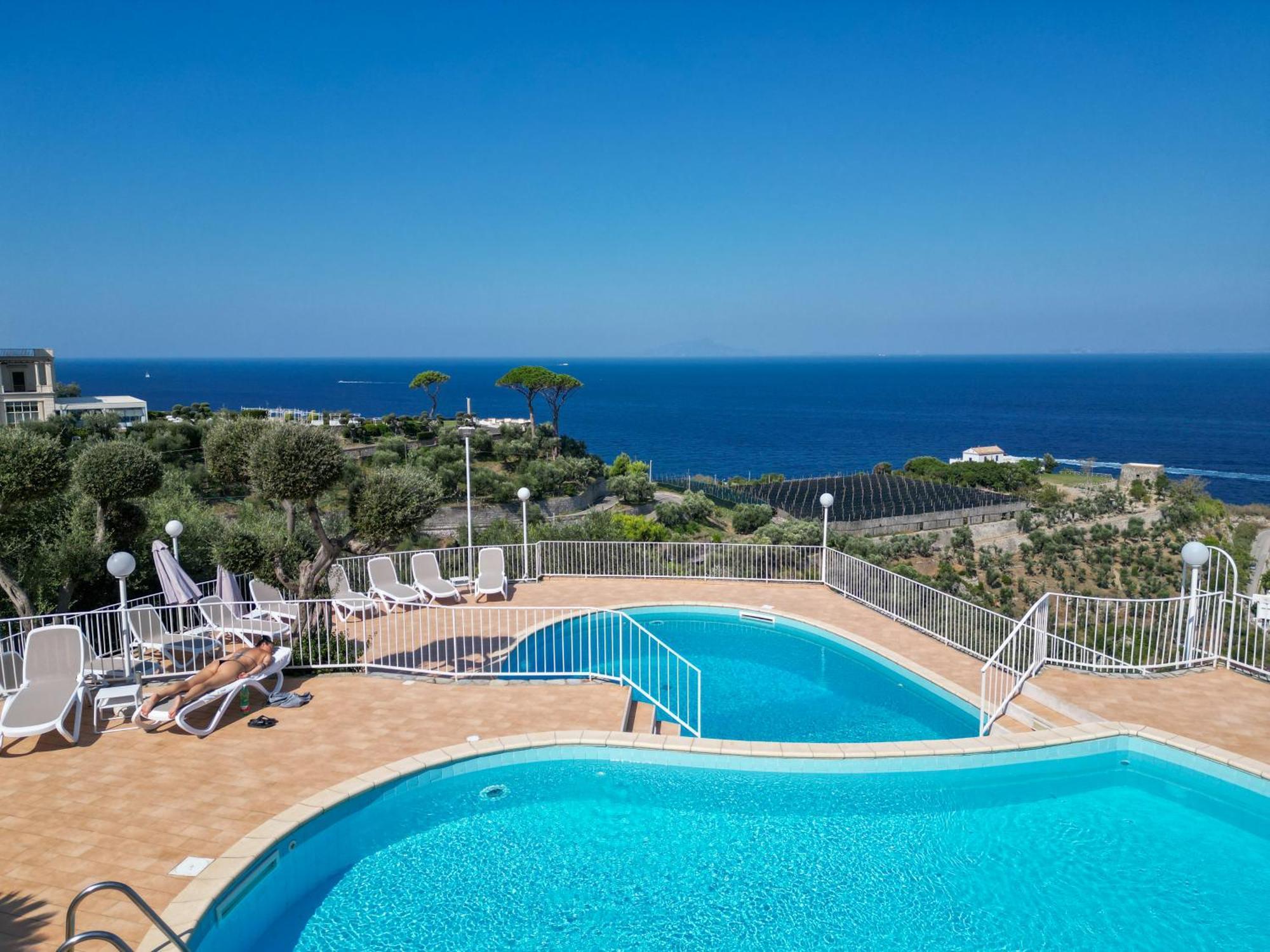 Hotel Villa Lubrense Sorrento 马萨鲁布朗斯 外观 照片